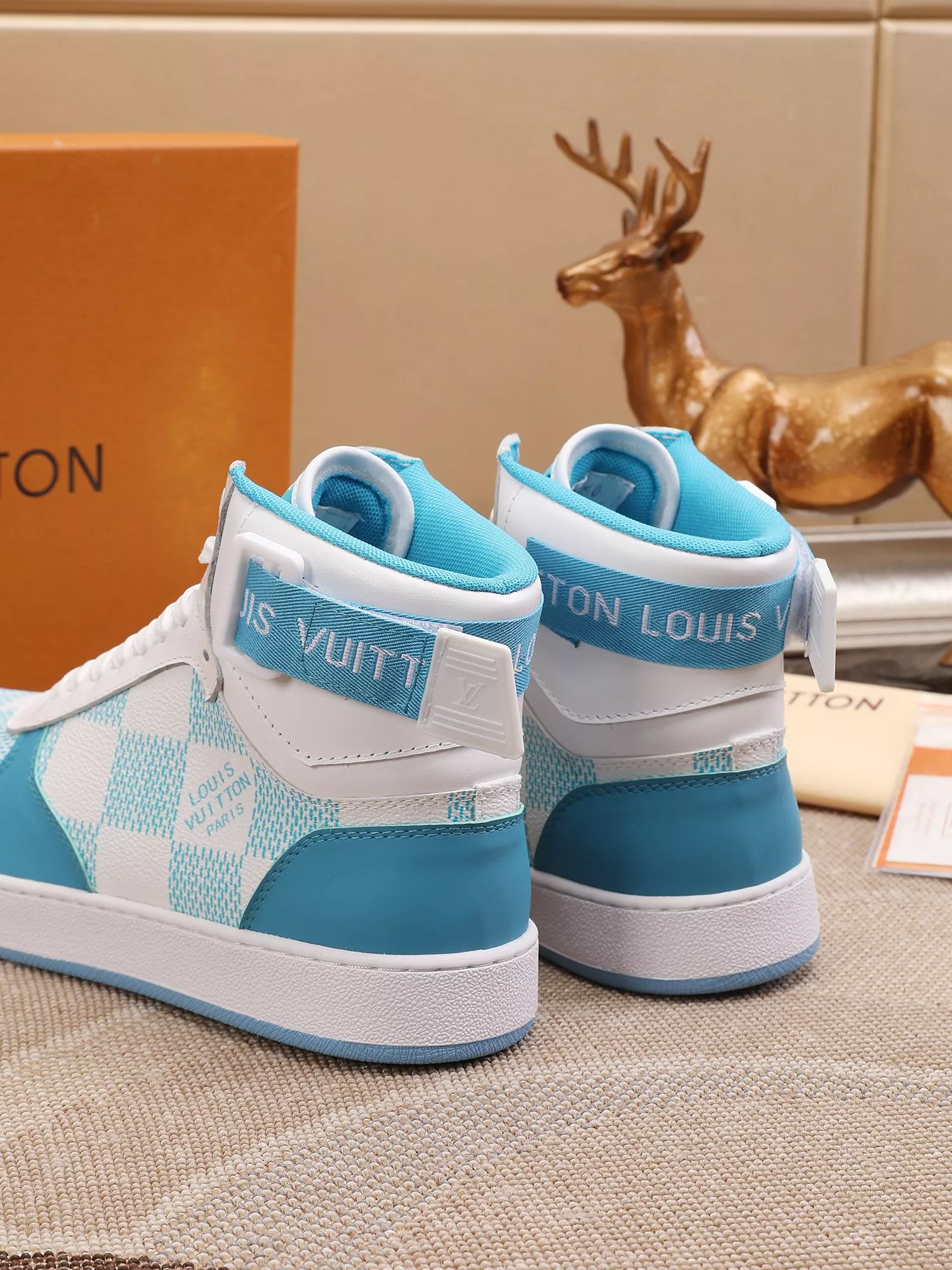 louis vuitton high tops chaussures pour homme s_12ba1a54